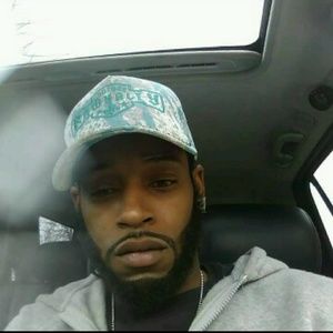 Meet your Posher, Derrick